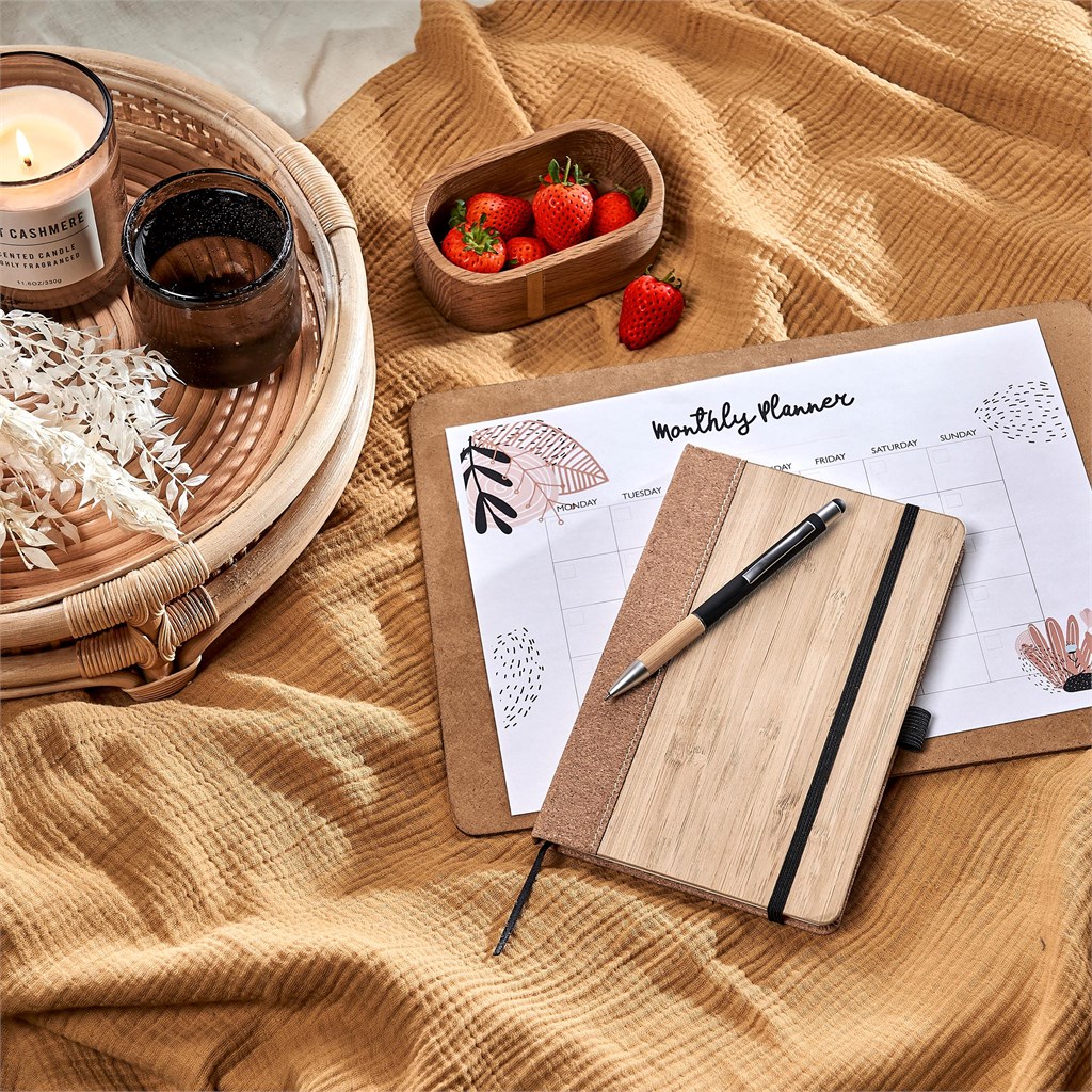Okiyo Eri Bamboo & Cork Notebook & Pen Set - Image 6